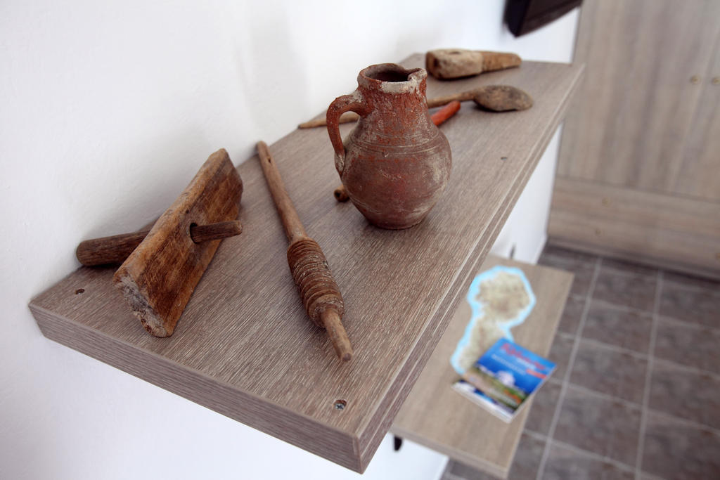 Margarita'S Rooms Folegandros Town Phòng bức ảnh