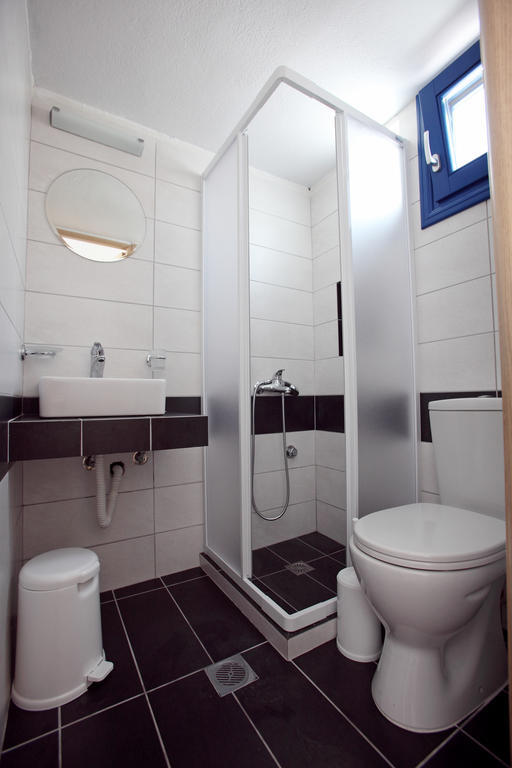 Margarita'S Rooms Folegandros Town Phòng bức ảnh