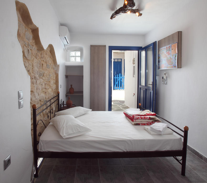 Margarita'S Rooms Folegandros Town Phòng bức ảnh